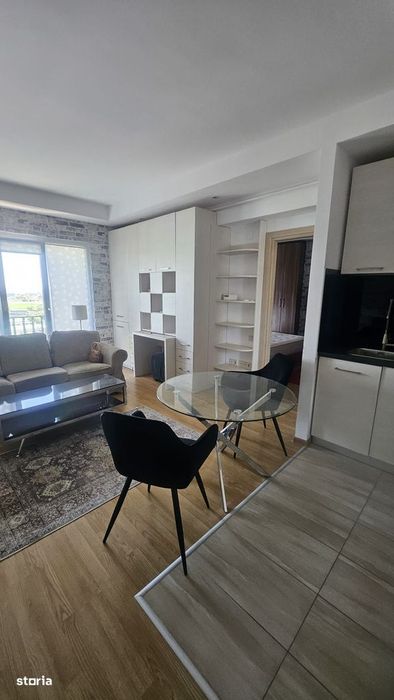 2 camere+parcare, Cosmopolis