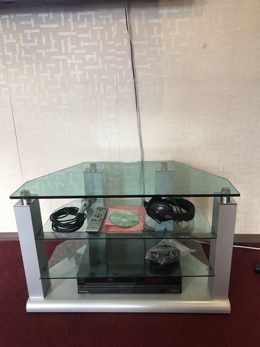 Подставка под видеодвойку, караоке