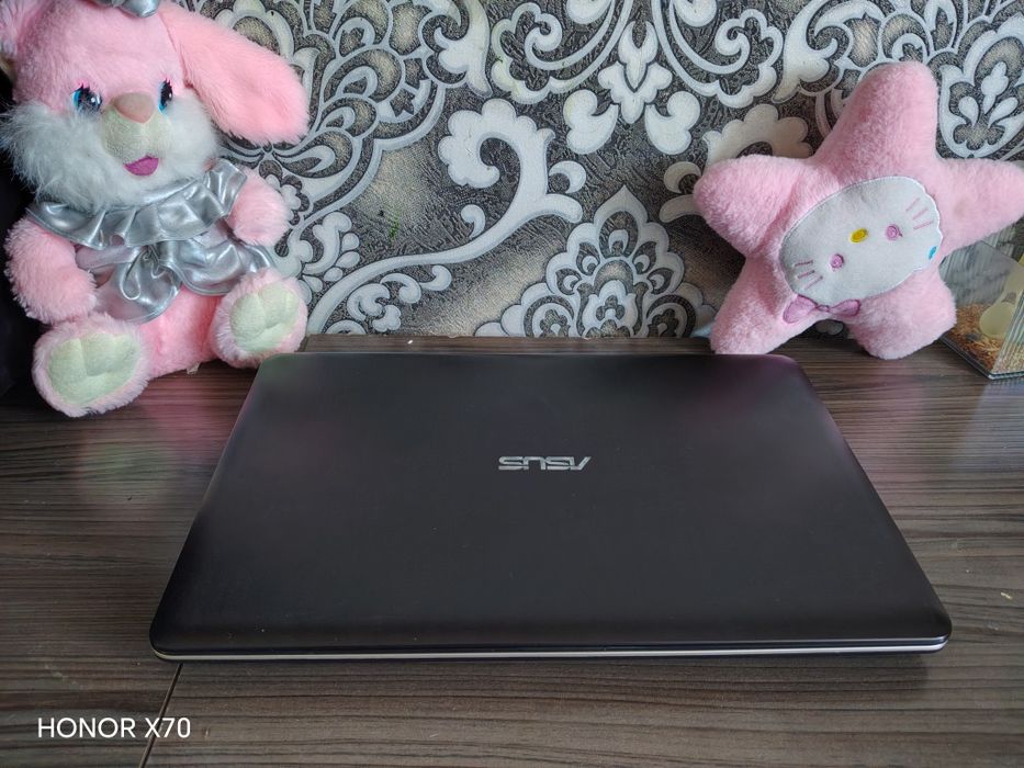 Ноутбук Asus в отличном состоянии