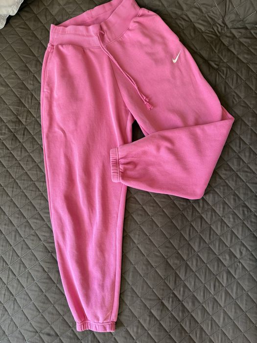 Дамски анцуг Nike