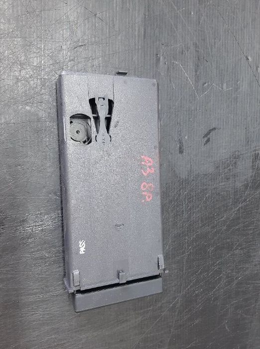 Sertar depozitare audi a3 8p 8p0941561