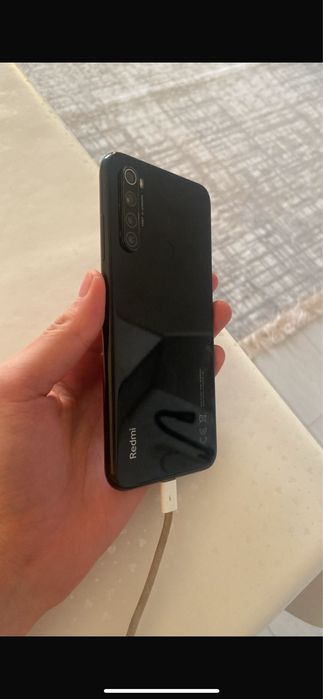 Продам Редми нот 8