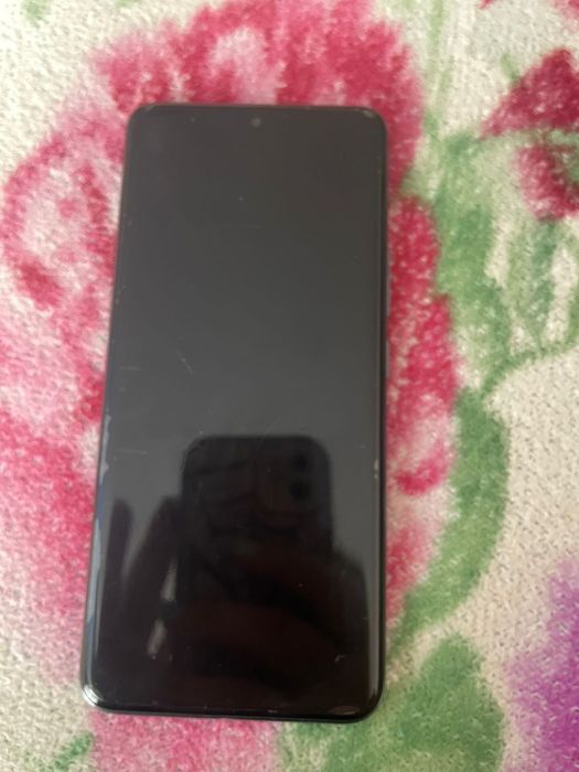 Продам телефон honor 90