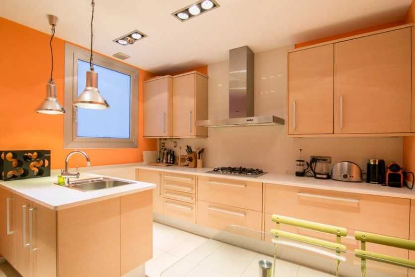 Дава се под наем Двустаен апартамент в Бургас, Лазур - 65 кв.м за 321.3 € - Снимка #2