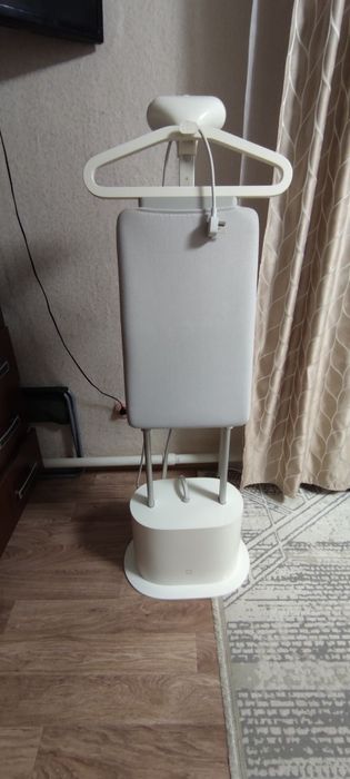 Продаю отпариватель Xiaomi