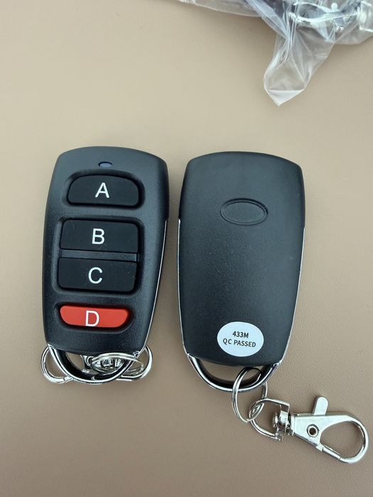 Telecomandă universală copiativă