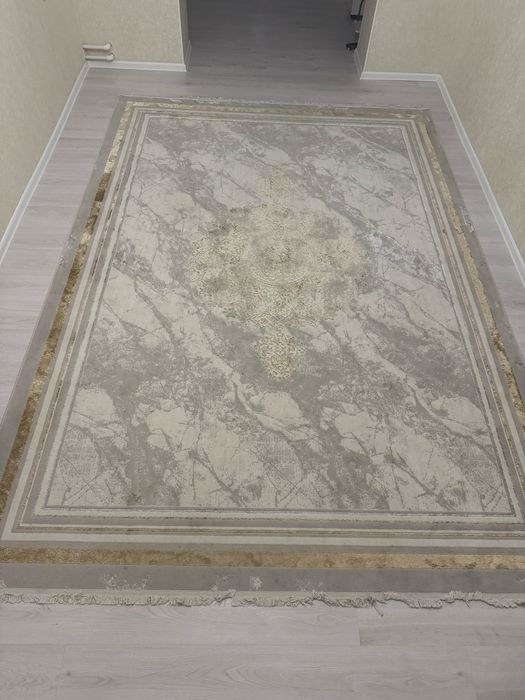 Ковры 2 штук продам