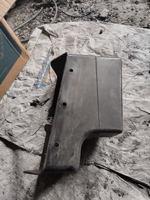 Корпус бардачка Мерседес 190 продам