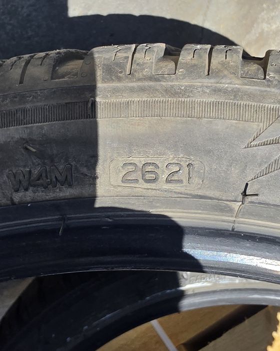 зимни гуми 275 35 21 BRIDGESTONE