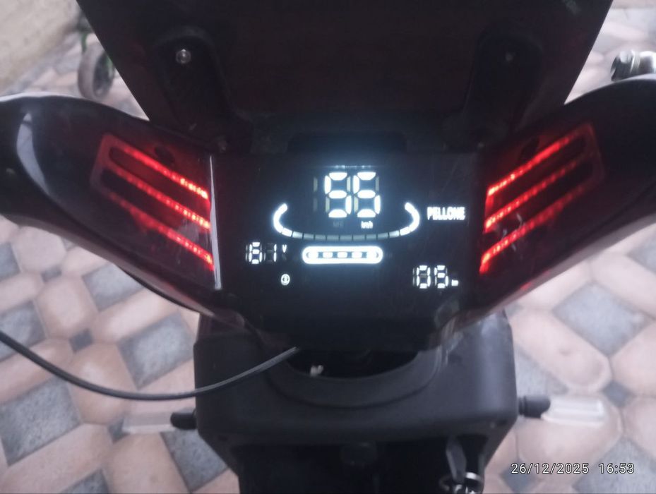 DRONGA Skutr sotiladi