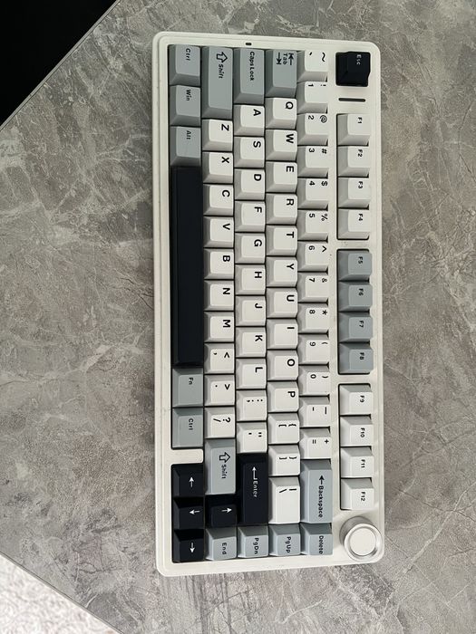 Продам клавятура Aula F75