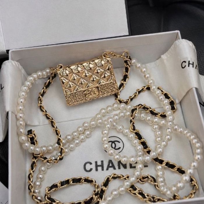 CHANEL чанта мини