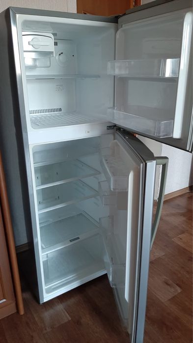 Холодильник LG состояние керемет
