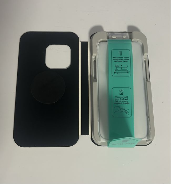 Folii Sticlă ESR iPhone 16 Pro Max - 76 Lei