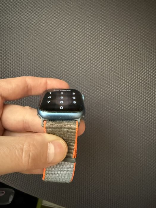 Часовник Apple watch series 7