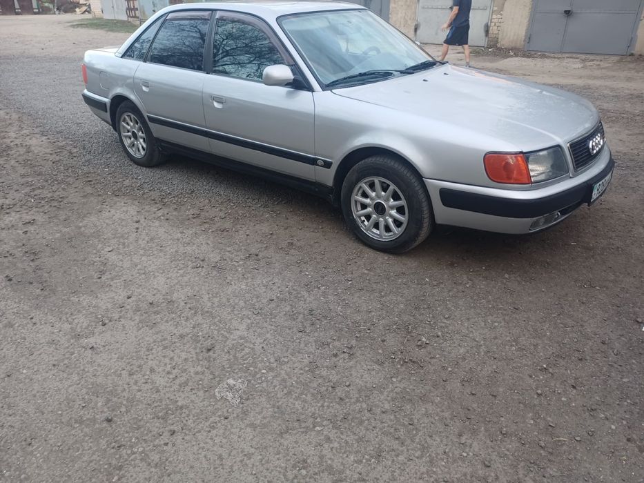 Ауди 100 с4