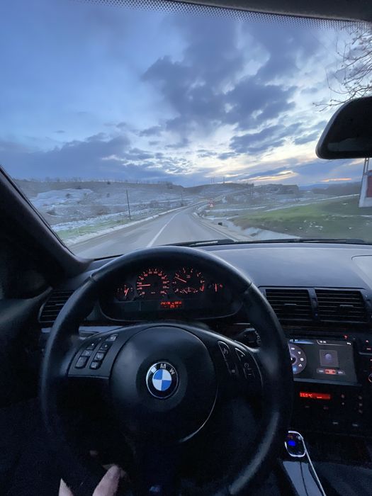 BMW E46 318i 1.8 Benzzină – 2003 | Întreținut | Acte la zi