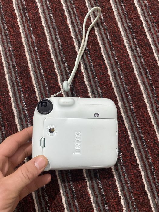Instax mini 12  продам сини