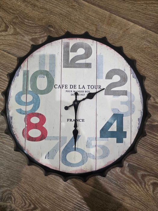 Настенные часы “Bottle Cap”