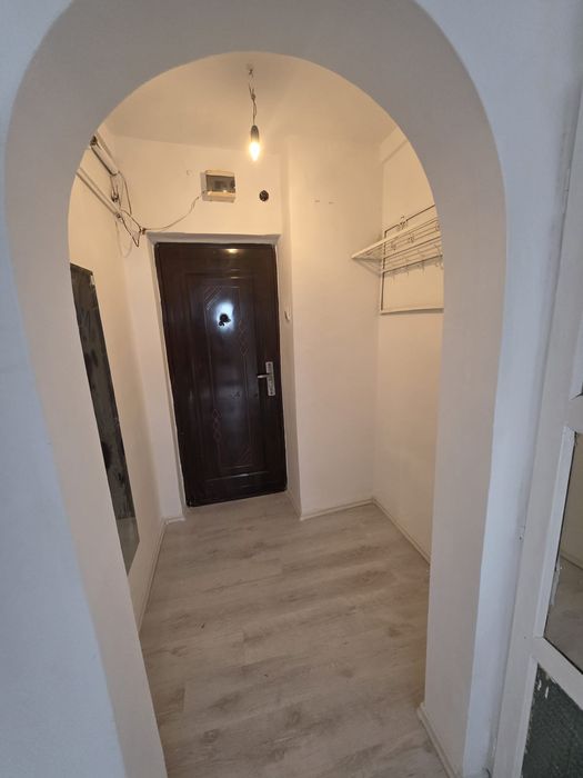 Apartament cu 2 camere, decomandat