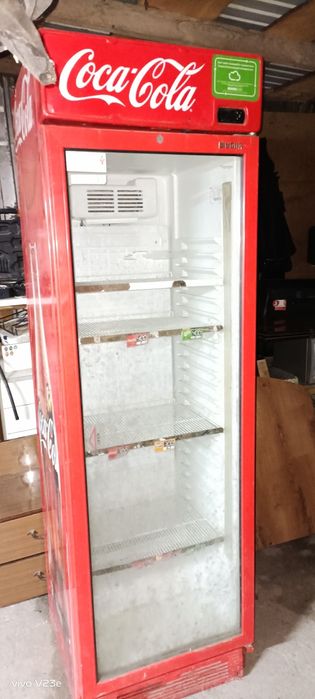 Холодильник в не рабочем состоянии