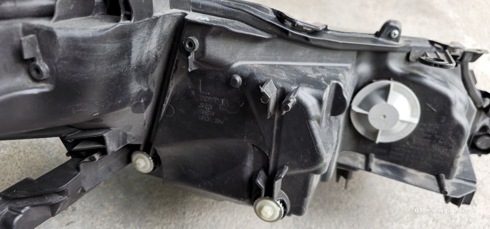 Фара Тойота Камри 70