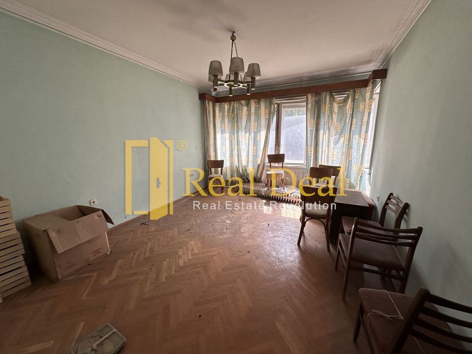 Продава се Къща в София, Изток - 280 кв.м за 7143 €/кв.м - Снимка #3