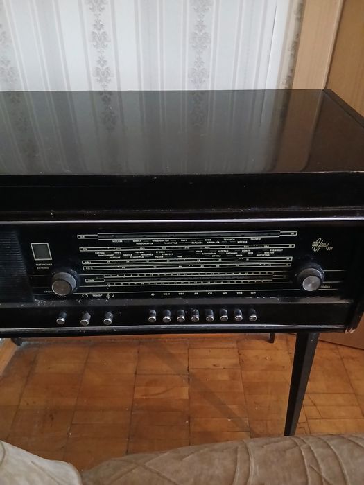 Приёмник Урал. Советский. Б/у.