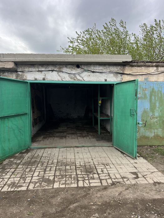 Гараж отличное состояние сухой