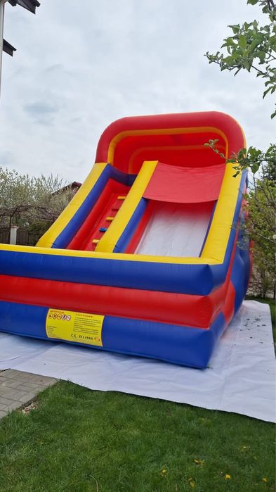 Tobogan gonflabil de inchiriat