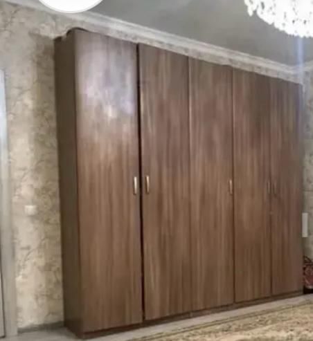 Продаю Шкаф 5 дверный вместительный