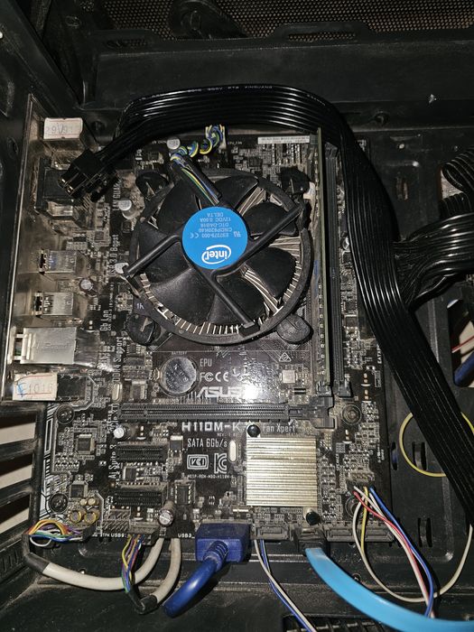 Дъно и Процесор с Рам Intel 6700 , 16gb Ram