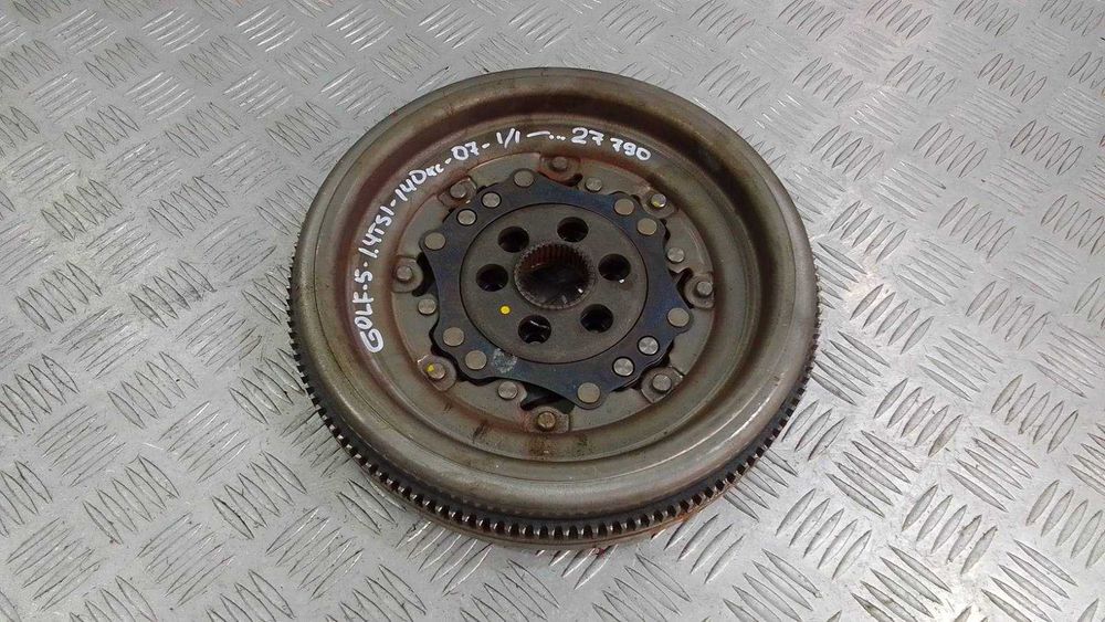 Маховик VW Golf 5 1.4TSI 140кс. DSG 2007г.