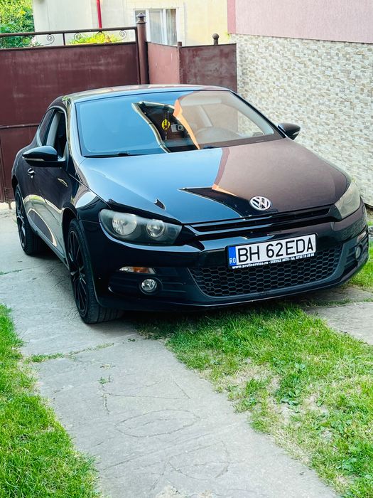 Vând Volkswagen Sirocco