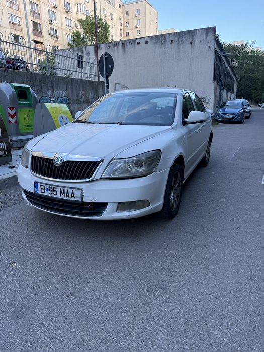 SKODA Octavia 2011 — imagine 4