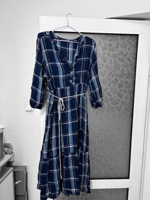 Спортна есенна рокля - синьо каре