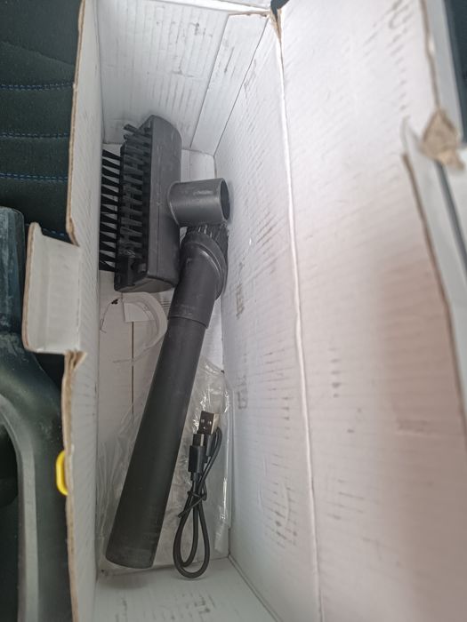 Продам автомобильный пылесос