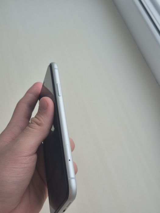 iPhone XR — идеальное состояние, АКБ 78%