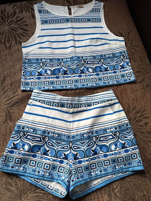 Луксозен Стилен Марков Сет Потниче и къси панталонки VIP Paris France