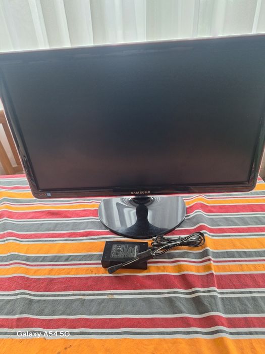 Монитор суфбуер колони samsung kreativ