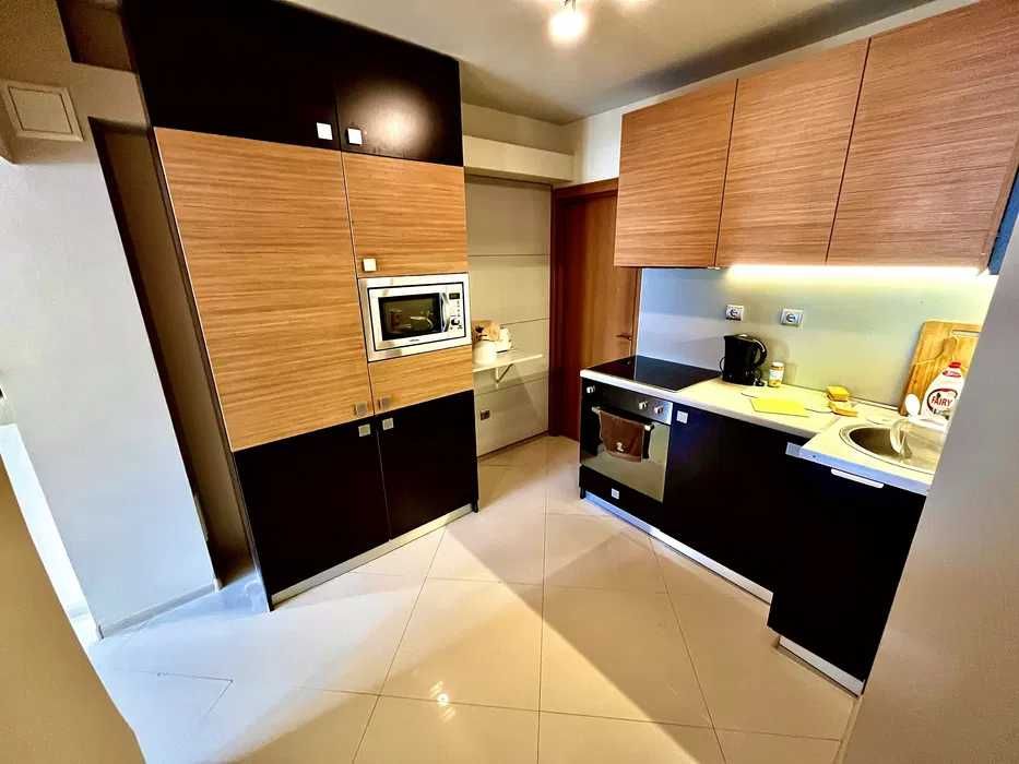 Дава се под наем Тристаен апартамент в София, Гоце Делчев - 82 кв.м за 687.99 € - Снимка #1