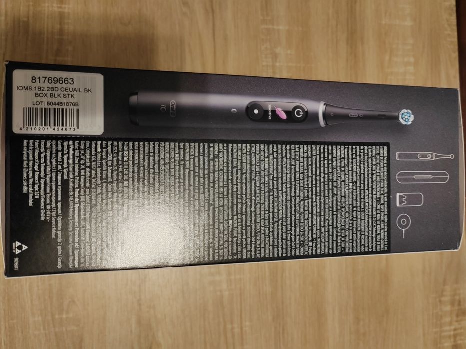 Sigilata! - Periuta de dinti Oral-B iO8