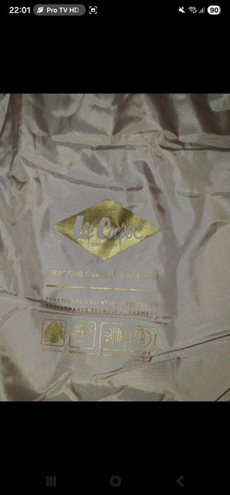 Vesta lunga cu gluga