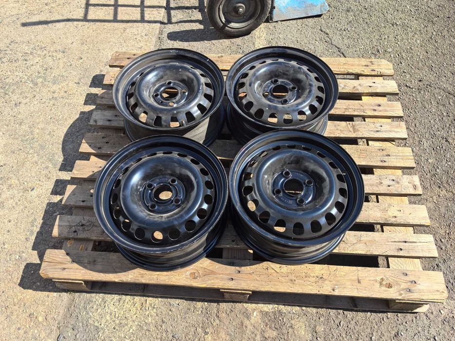 14 цола 4 х 100 мм Опел Корса и други - 5,5 Инча / ЕТ 39 - НОВИ