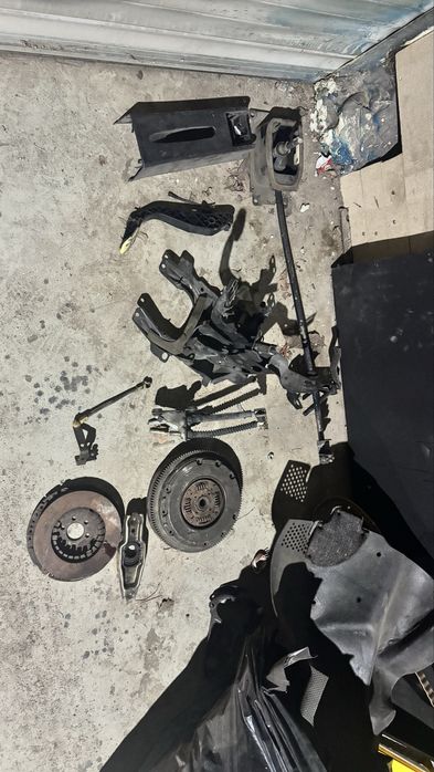 продам запчасти на гольф 3