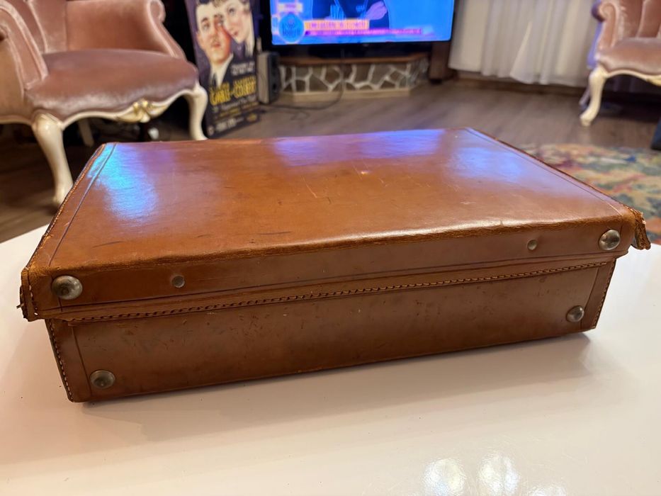 Valiza, servieta antica din piele