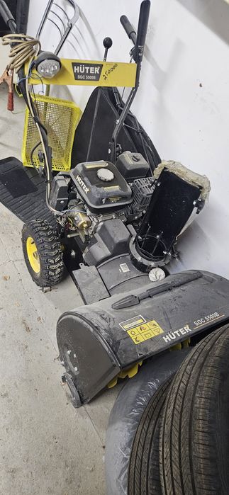 Снегоуборочная машина