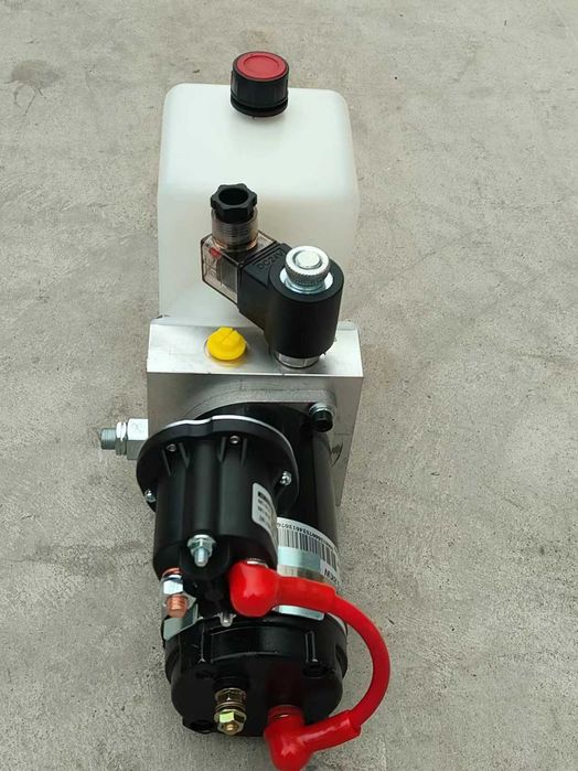 Хидравлична помпа 12волта 800вт