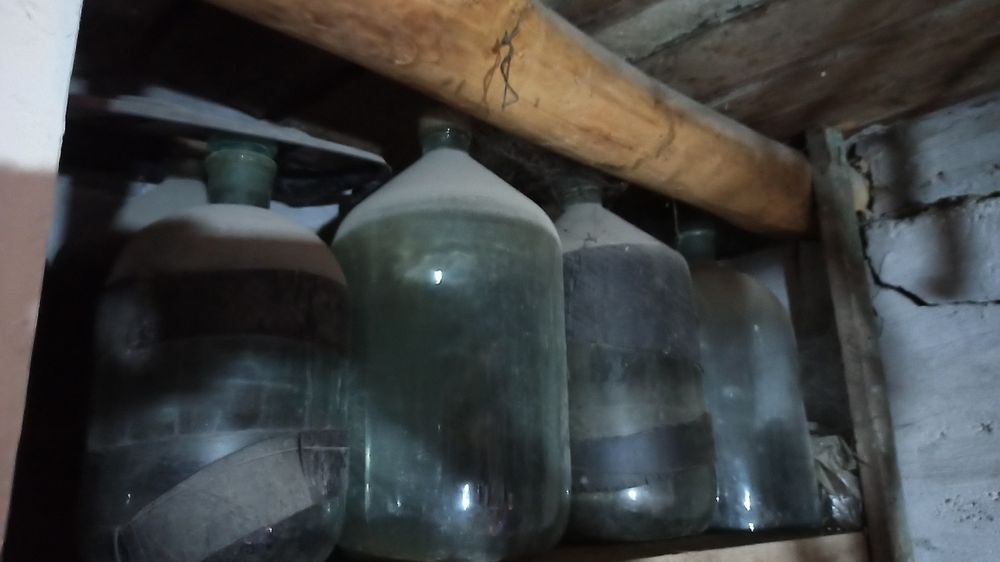 Бутил стеклянные 10 л , 100 тысяч сум