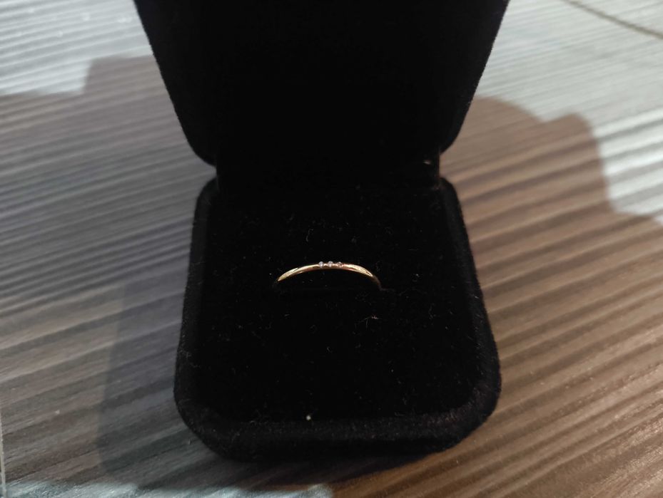 inel de aur cu diamante naturale